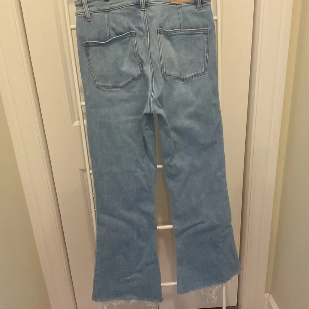PAIGE Marlow Skimmer Light Blue Flare Jeans  Size 29